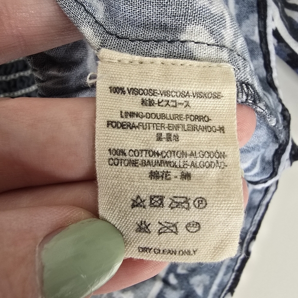 Jen's Pirate Booty Roma Finn Smocked Puff Sleeve Top Size S Blue/White Paisley - Picture 11 of 12